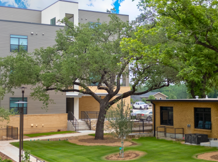 Courtyard at Pathways at Rosewood Courts