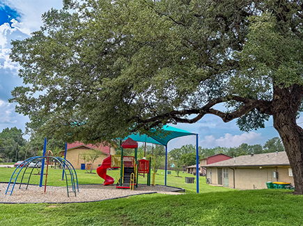 Photo of of playground at Pathways at Shadowbend